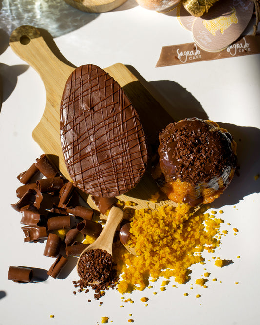 HALF EGG 330G CARROT CAKE BRIGADEIRO