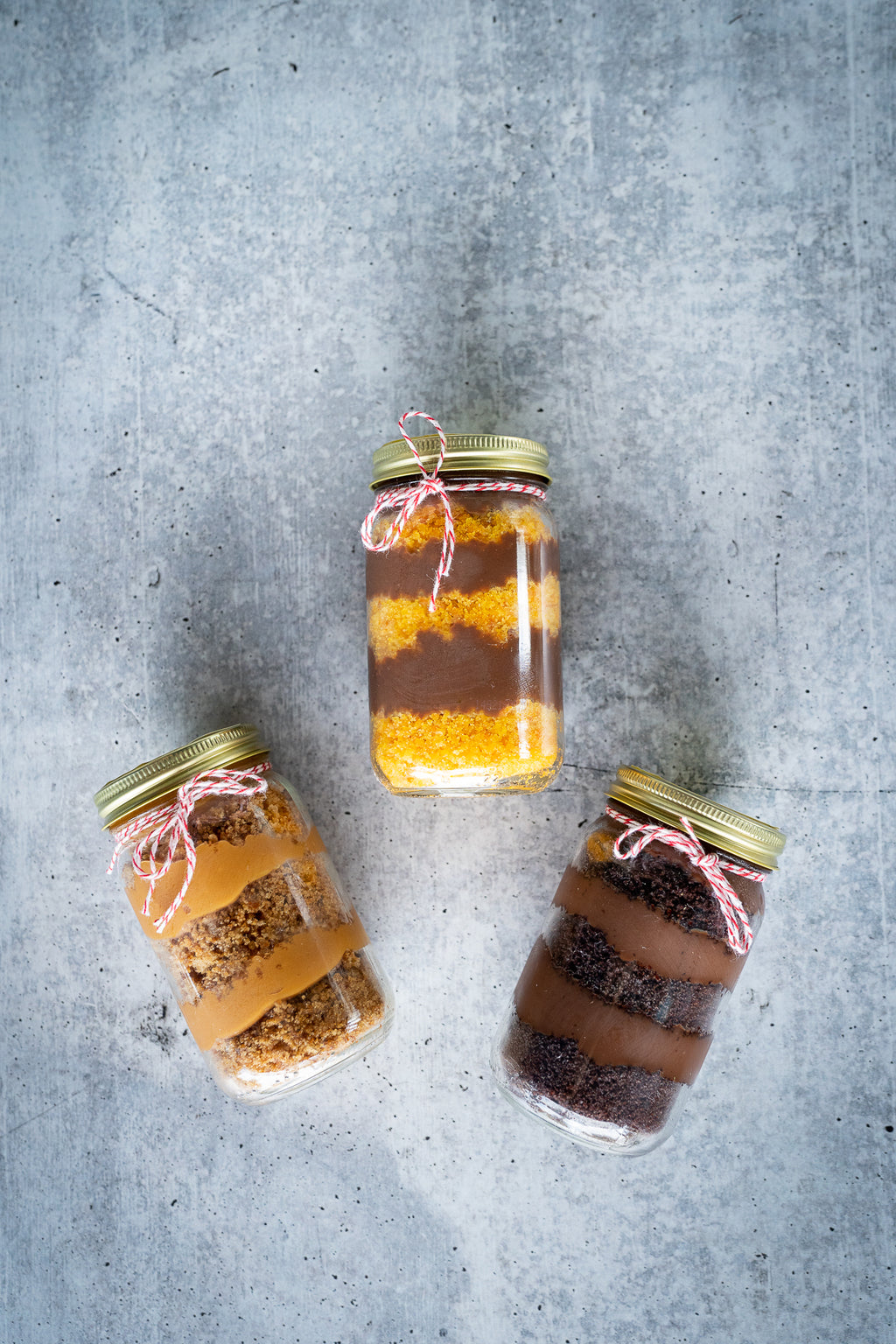 Cake in a Jar (Chocolate or Carrot Cake - Brigadeiro Filling - 8oz)